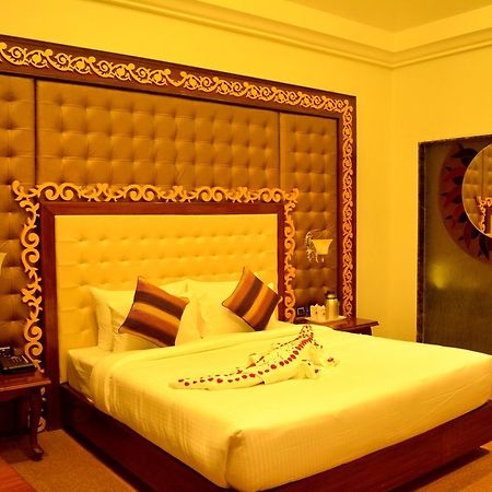 Hotel Vennington Court Rāipur Zewnętrze zdjęcie